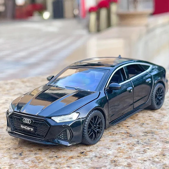 MINIATURE AUDI RS7 C8 1:24-1:32 