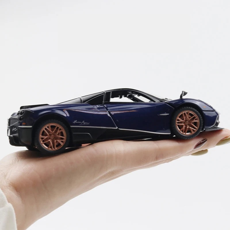 MINIATURE PAGANI HUAYRA 1:32 - Povcars