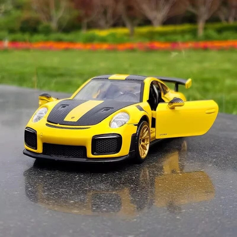 Miniature Porsche 911 GT2 RS 1:32 - Povcars