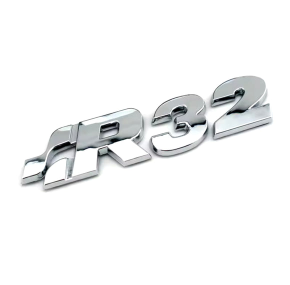 Volkswagen Golf R32 emblem