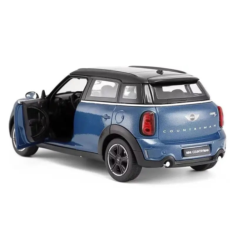 Miniature Mini Coopers 1:24 - Povcars