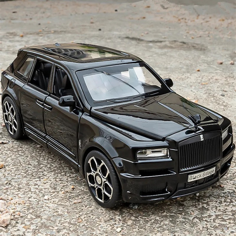 MINIATURE ROLLS-ROYCE CULLINAN 1:32 - Povcars