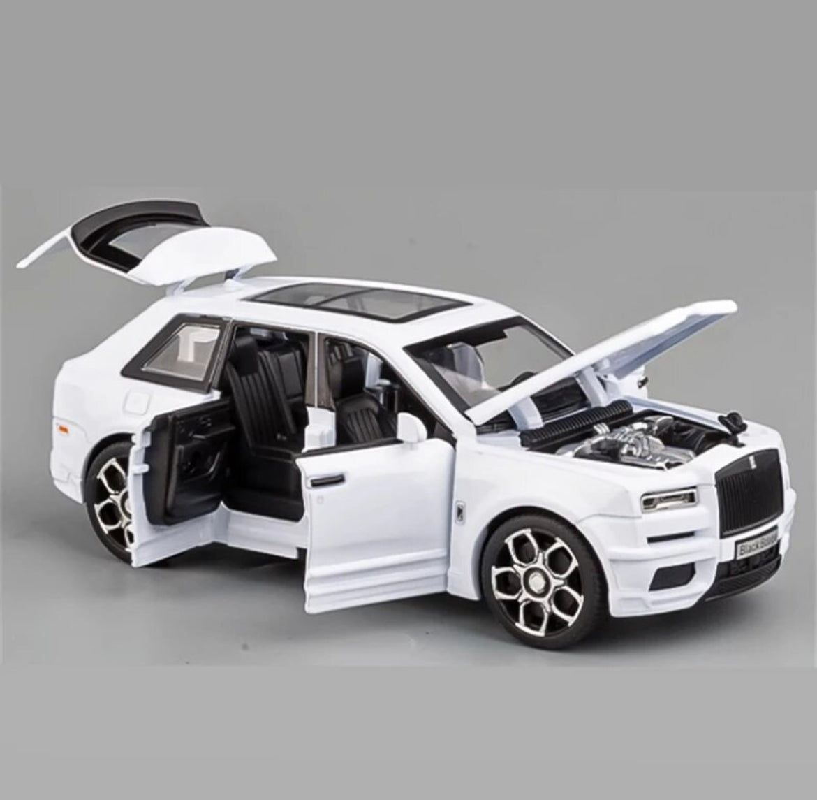 MINIATURE ROLLS-ROYCE CULLINAN 1:32 - Povcars