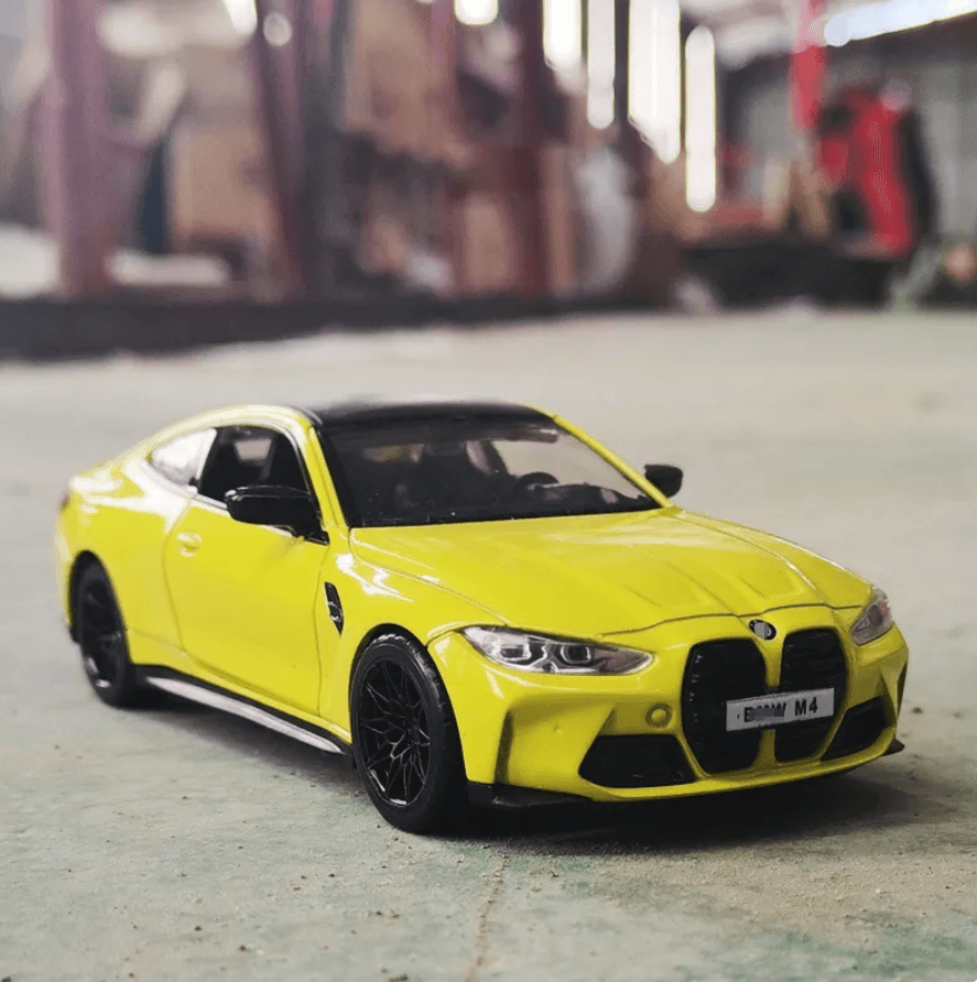 Miniature BMW M4 G82 1:32 - Povcars