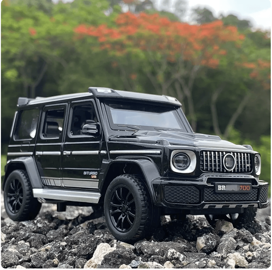 Miniature Mercedes Classe G65 G700 BRABUS 1:32 - Povcars