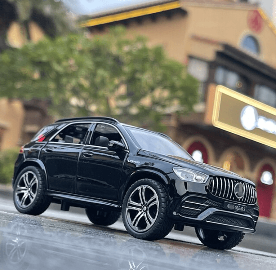 Miniature Mercedes AMG GLE 63 S 1:32 - Povcars