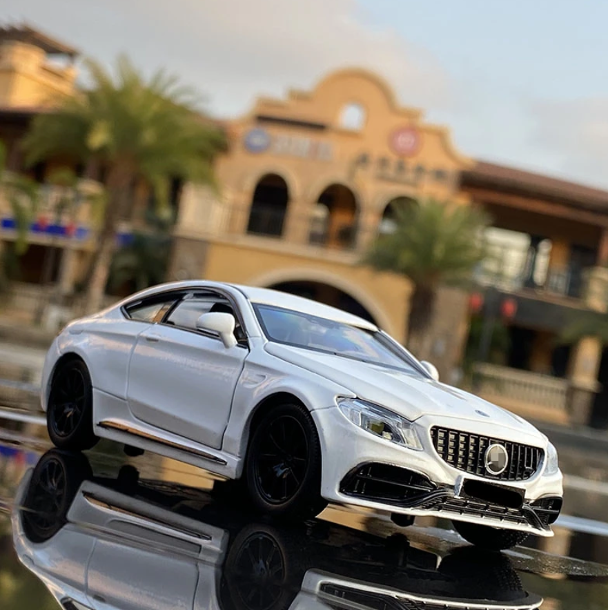 Miniature Mercedes C63 S AMG 1:32 - Povcars