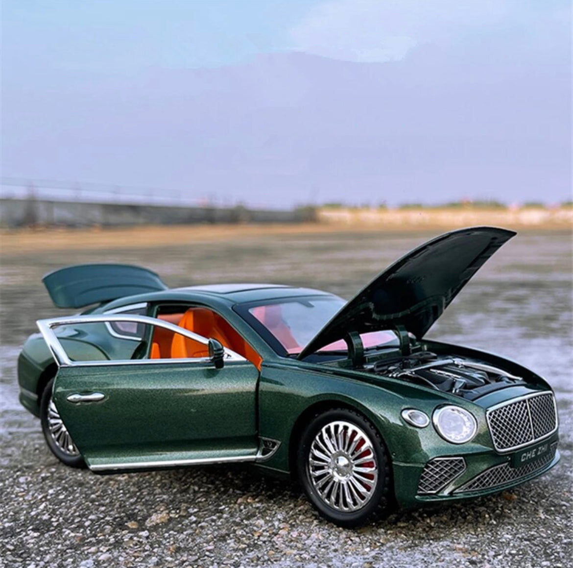 Miniature Bentley Continental GT 1:24 - Povcars