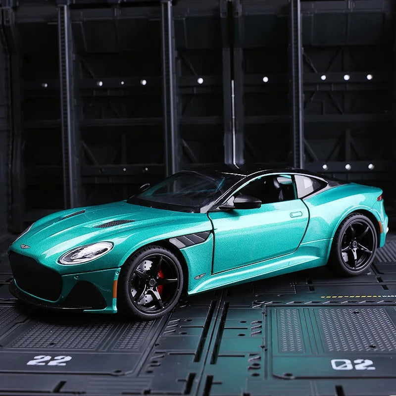 MINIATURE ASTON MARTIN DBS SUPERLEGGERA 1:24 - Povcars