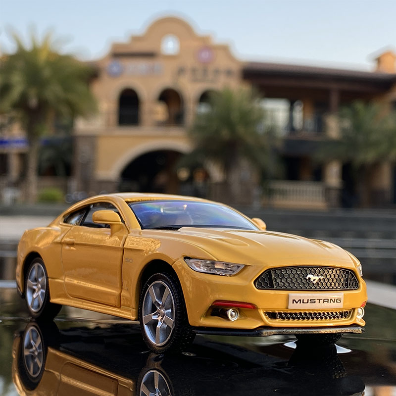 Miniature ford Mustang 1:36 - Povcars