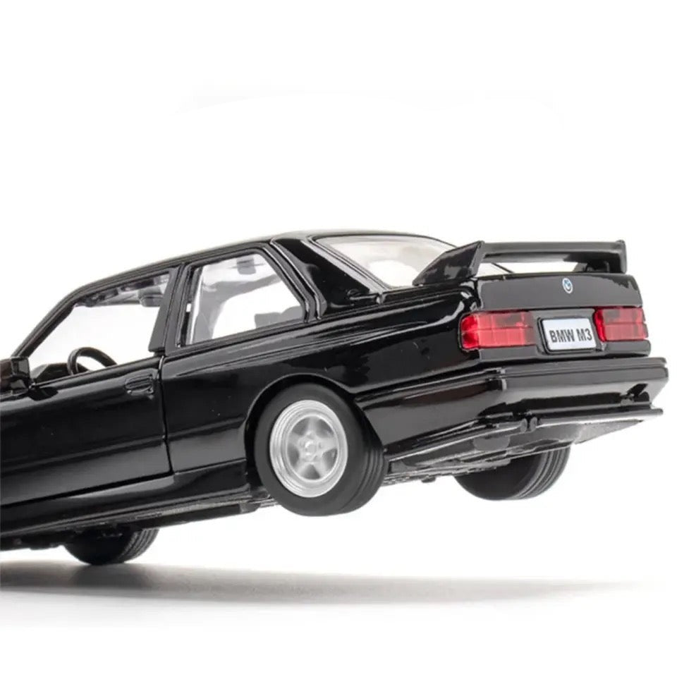 MINIATURE BMW M3 E30 1:36 - Povcars