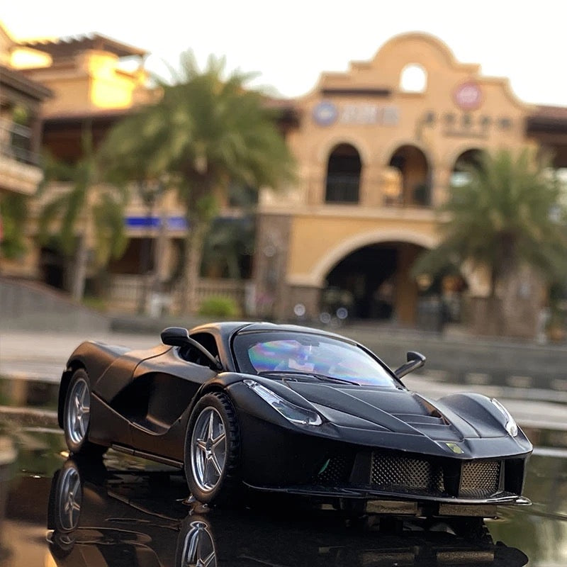 Miniature LaFerrari 1:32 - Povcars