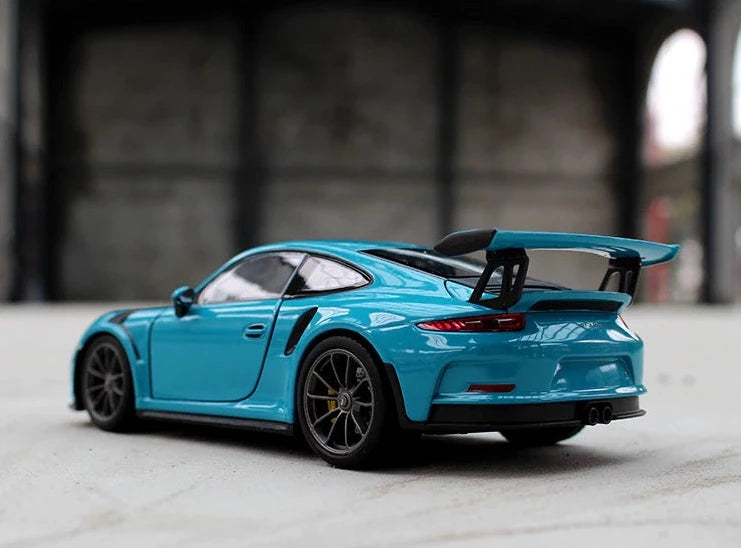 Miniature Porsche 911 GT3 RS 1:24 - Povcars