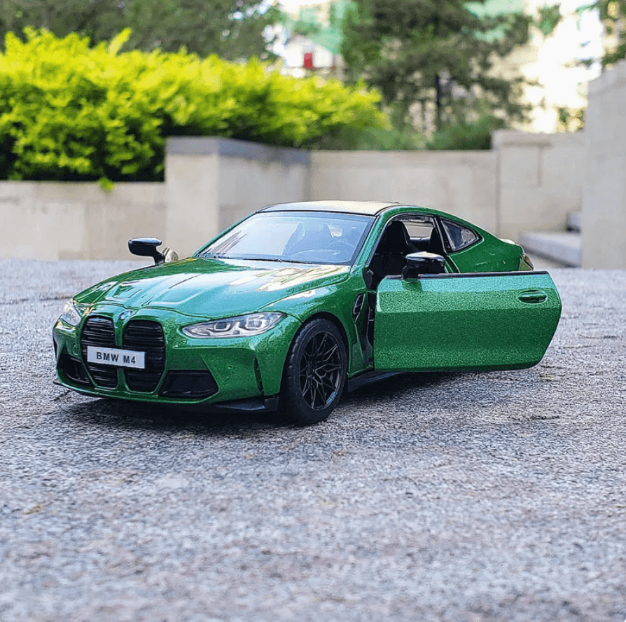 Diecast BMW M4 G82 1 38